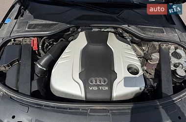 Седан Audi A8 2012 в Рівному