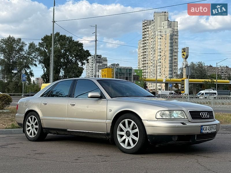 Audi A8 2000