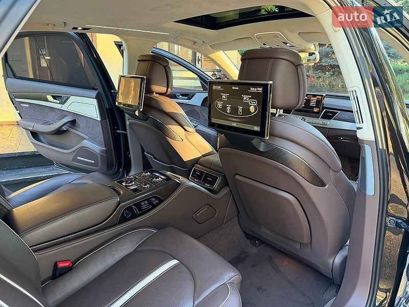 Седан Audi A8 2013 в Киеве