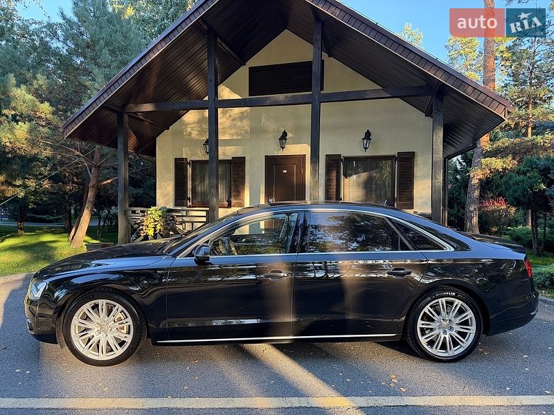 Седан Audi A8 2013 в Киеве