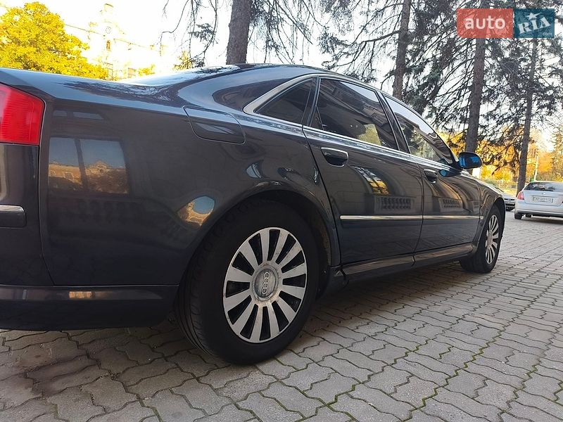 Седан Audi A8 2003 в Запорожье
