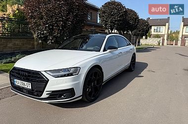 Седан Audi A8 2018 в Ровно