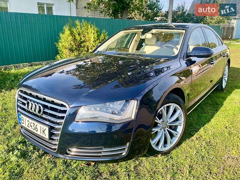 Седан Audi A8 2010 в Глобиному