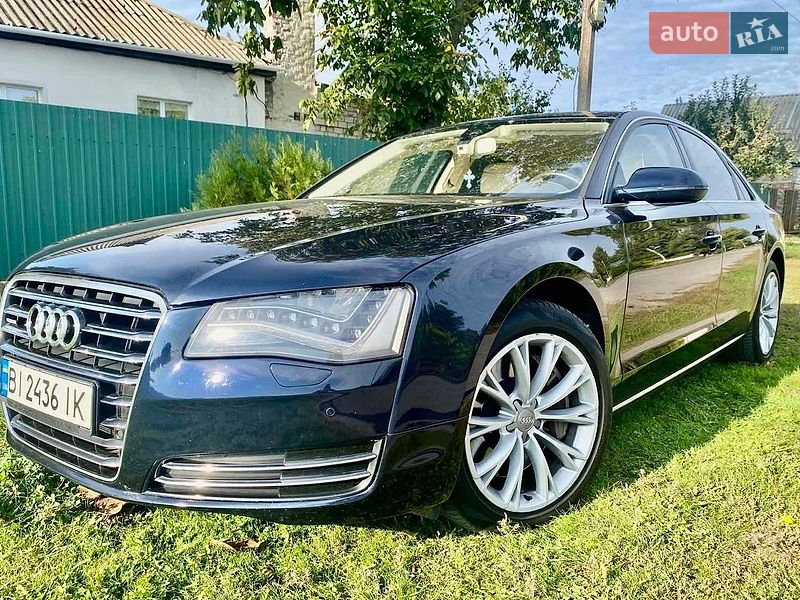 Седан Audi A8 2010 в Глобиному