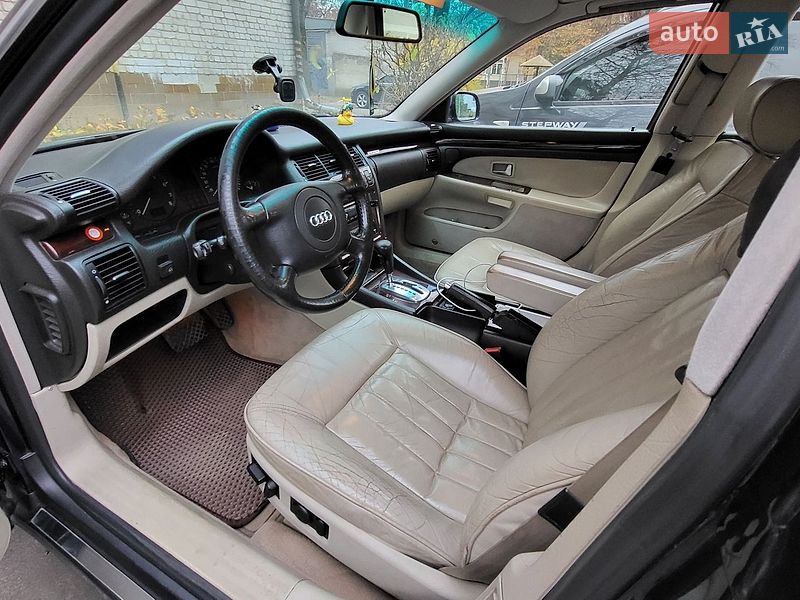 Седан Audi A8 1998 в Броварах