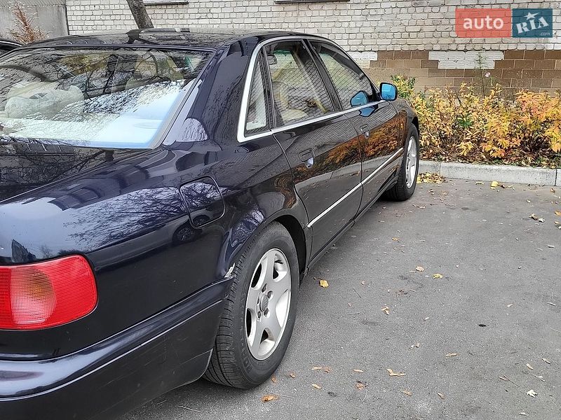 Седан Audi A8 1998 в Броварах