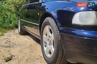 Седан Audi A8 1998 в Броварах