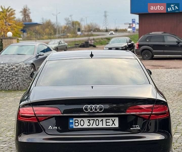 Седан Audi A8 2017 в Житомире