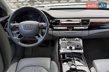 Седан Audi A8 2017 в Киеве