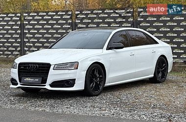 Седан Audi A8 2017 в Киеве