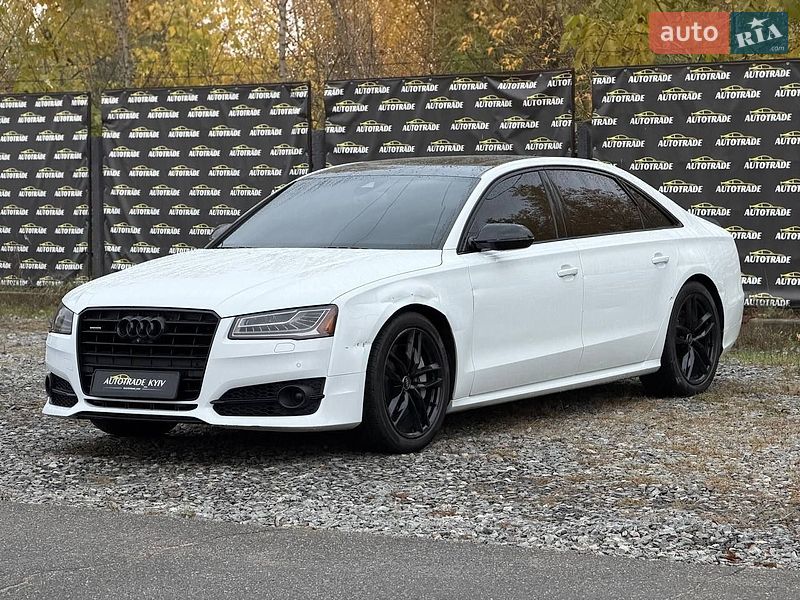 Седан Audi A8 2017 в Киеве