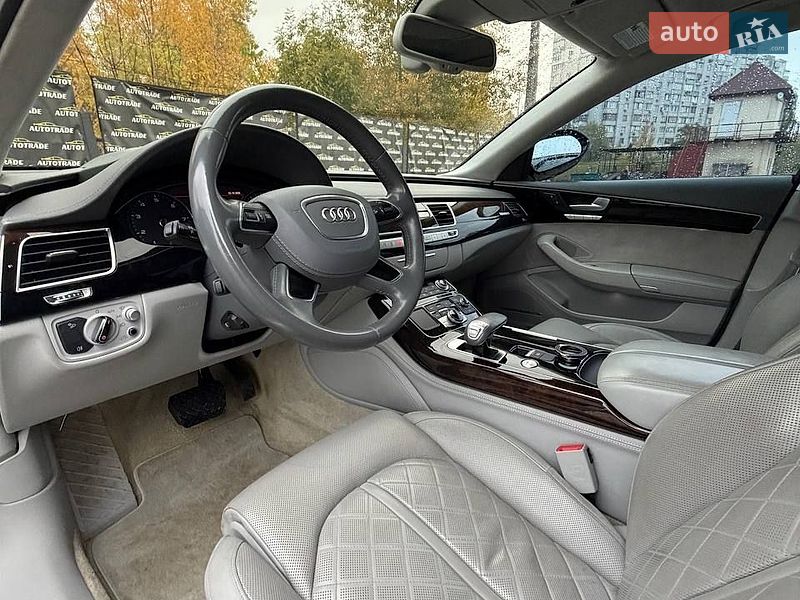 Седан Audi A8 2017 в Киеве
