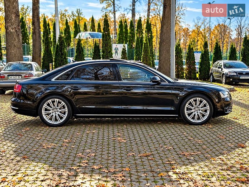 Седан Audi A8 2013 в Харькове