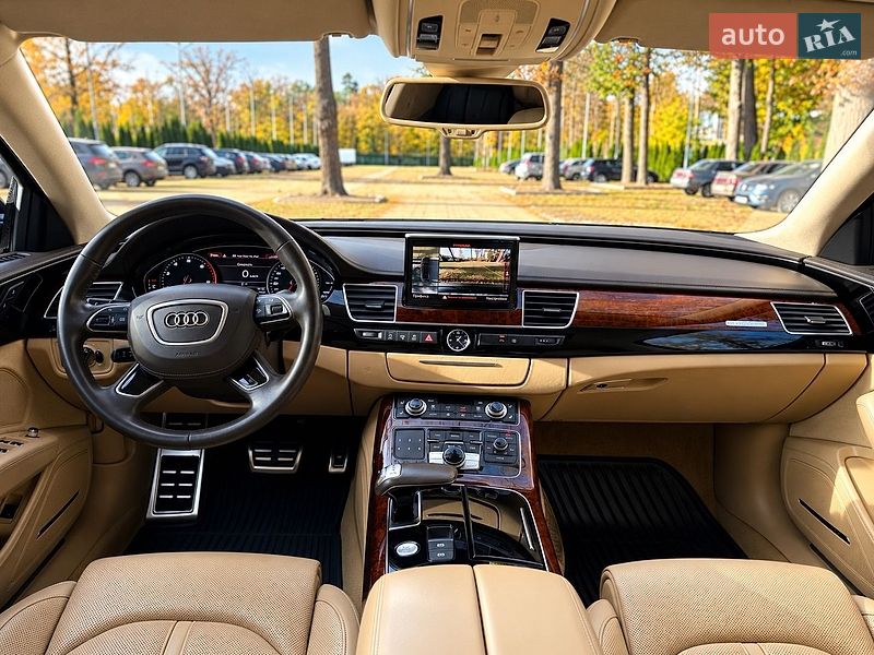 Седан Audi A8 2013 в Харькове