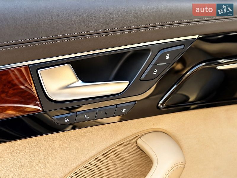Седан Audi A8 2013 в Харькове