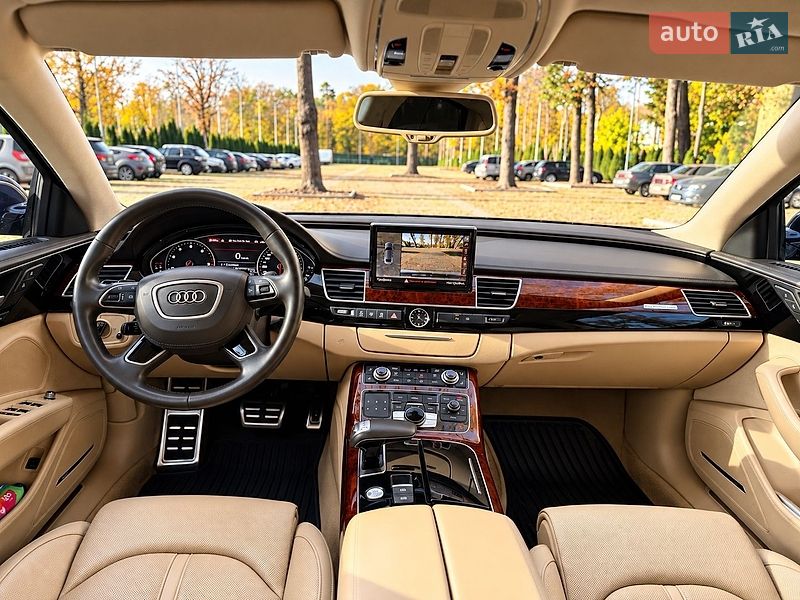 Седан Audi A8 2013 в Харькове