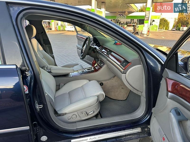 Седан Audi A8 2003 в Первомайську