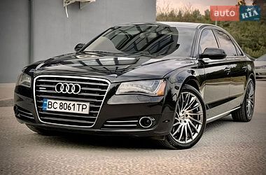 Седан Audi A8 2013 в Львові