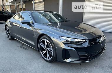 Лифтбек Audi e-tron GT 2022 в 