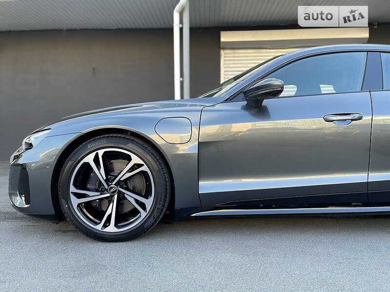 Лифтбек Audi e-tron GT 2022 в Киеве