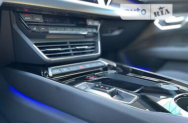 Лифтбек Audi e-tron GT 2022 в 