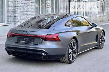 Ліфтбек Audi e-tron GT 2022 в 