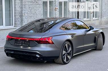 Ліфтбек Audi e-tron GT 2022 в 