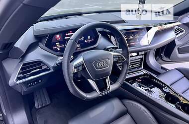 Ліфтбек Audi e-tron GT 2022 в 