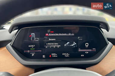Лифтбек Audi e-tron GT 2022 в 