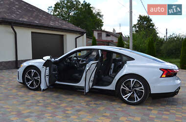 Лифтбек Audi e-tron GT 2023 в 