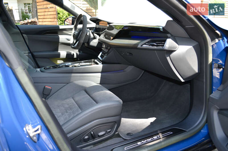 Лифтбек Audi e-tron GT 2023 в Киеве