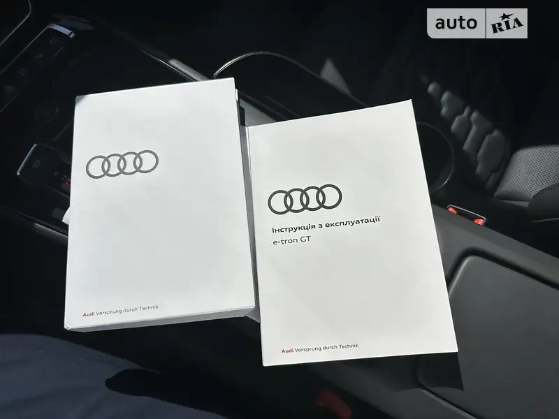 Лифтбек Audi e-tron GT 2022 в Киеве документ