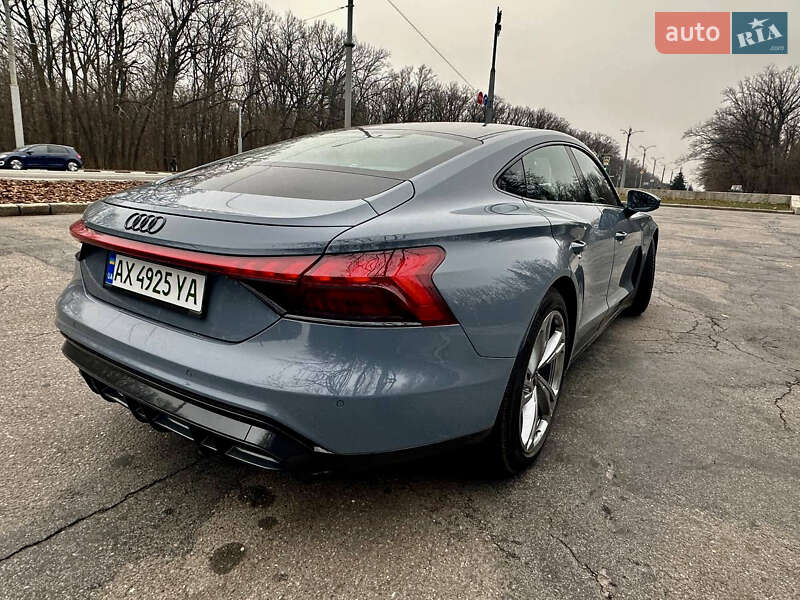 Лифтбек Audi e-tron GT 2023 в Киеве