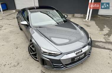 Лифтбек Audi e-tron GT 2021 в 