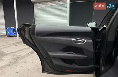 Лифтбек Audi e-tron GT 2021 в 
