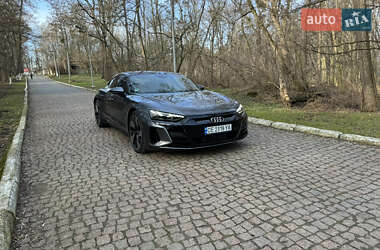 Лифтбек Audi e-tron GT 2021 в 