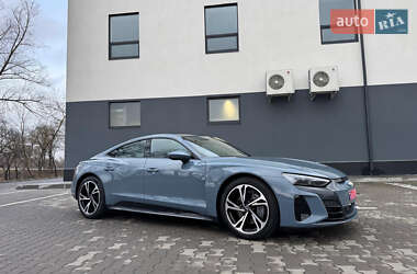 Лифтбек Audi e-tron GT 2021 в 