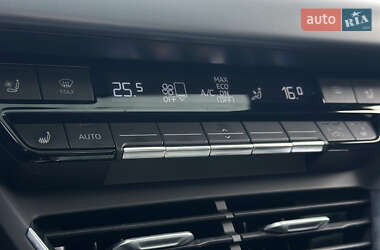 Лифтбек Audi e-tron GT 2021 в 