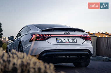 Лифтбек Audi e-tron GT 2021 в 