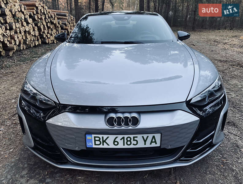 Лифтбек Audi e-tron GT 2021 в Нетешине