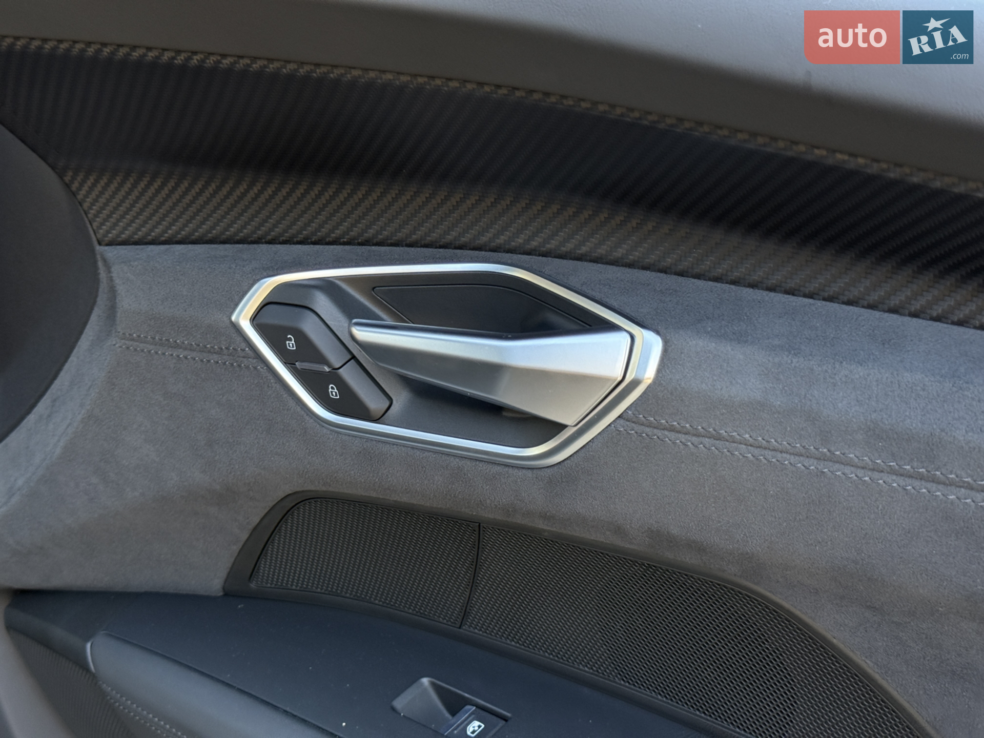 2021 Audi e-tron GT - мініатюра 20