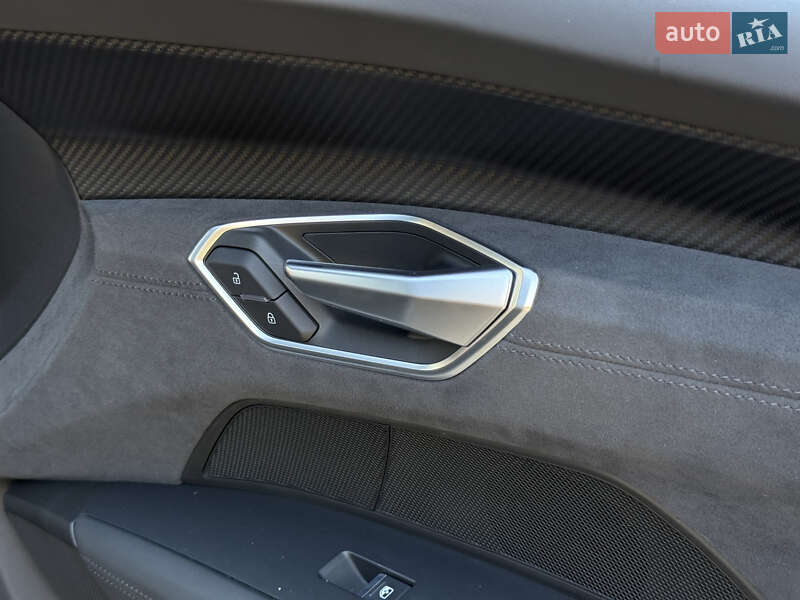 Лифтбек Audi e-tron GT 2021 в Киеве