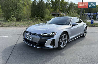 Лифтбек Audi e-tron GT 2021 в 