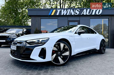 Лифтбек Audi e-tron GT 2022 в 