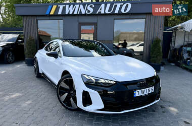 Лифтбек Audi e-tron GT 2022 в 