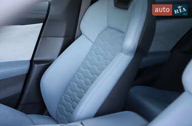Лифтбек Audi e-tron GT 2022 в 