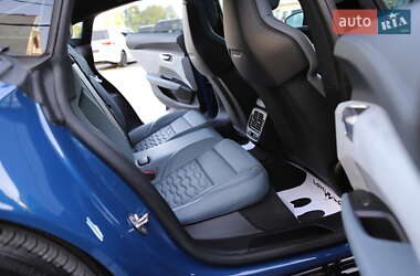 Лифтбек Audi e-tron GT 2022 в 