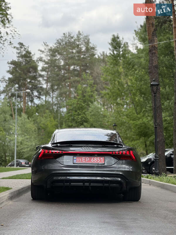 Лифтбек Audi e-tron GT 2022 в Киеве фото 5 Лифтбек Audi e-tron GT 2022 в Киеве