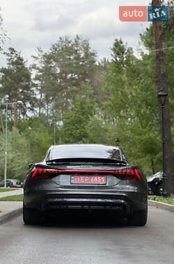 Ліфтбек Audi e-tron GT 2022 в 