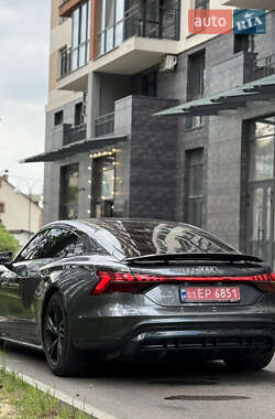 Ліфтбек Audi e-tron GT 2022 в 